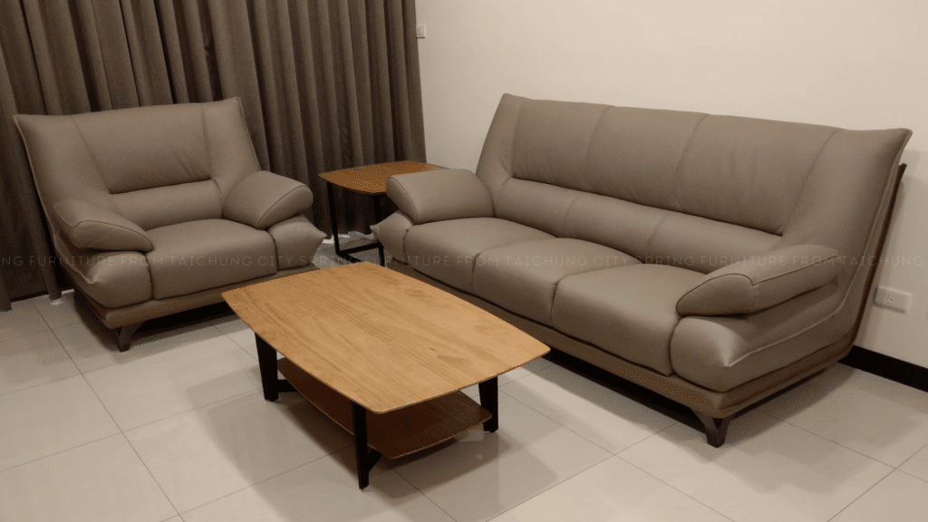 Jesse leather sofa_delivery shot_2