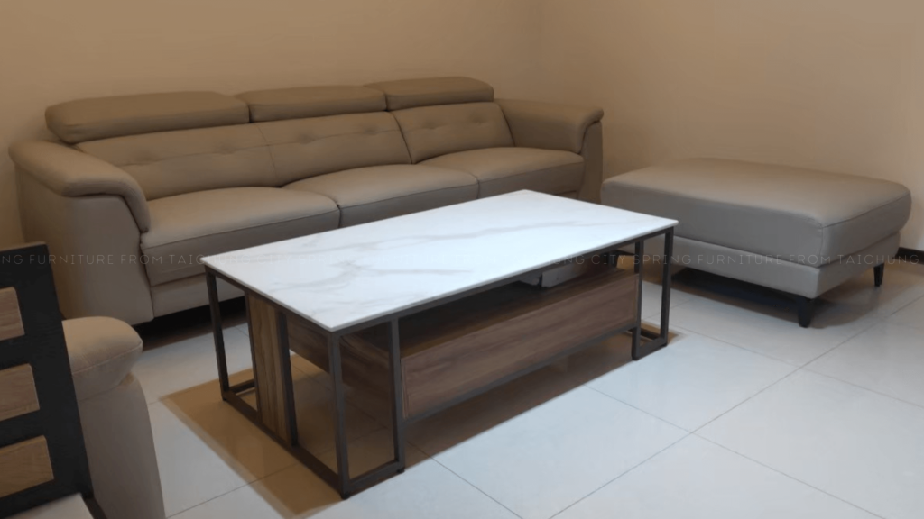 Leather sofa with adjustable headrest_delivery photos_2