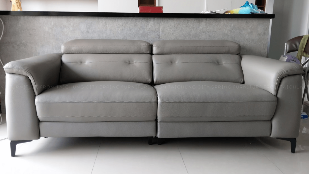 Leather sofa with adjustable headrest_delivery photos_3