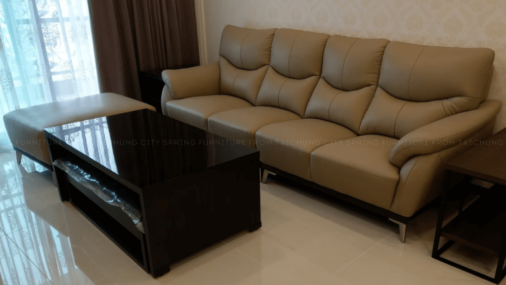 Starbucks leather sofa_deliver shot_4